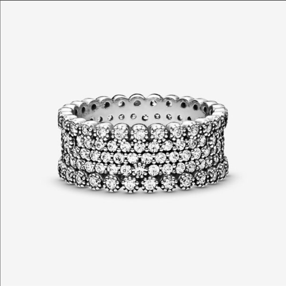 Pandora Ring